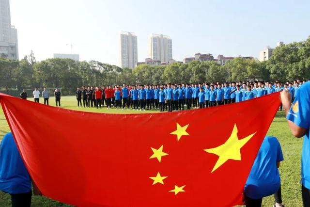于正再次回应引发争议，他和徐娇误会已经解开，更喜欢身材丰满人
